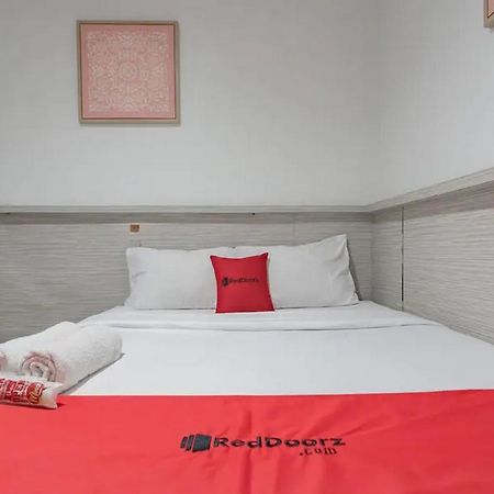 Reddoorz At Arwiga Hotel Near Rs Hasan Sadikin בנדונג מראה חיצוני תמונה